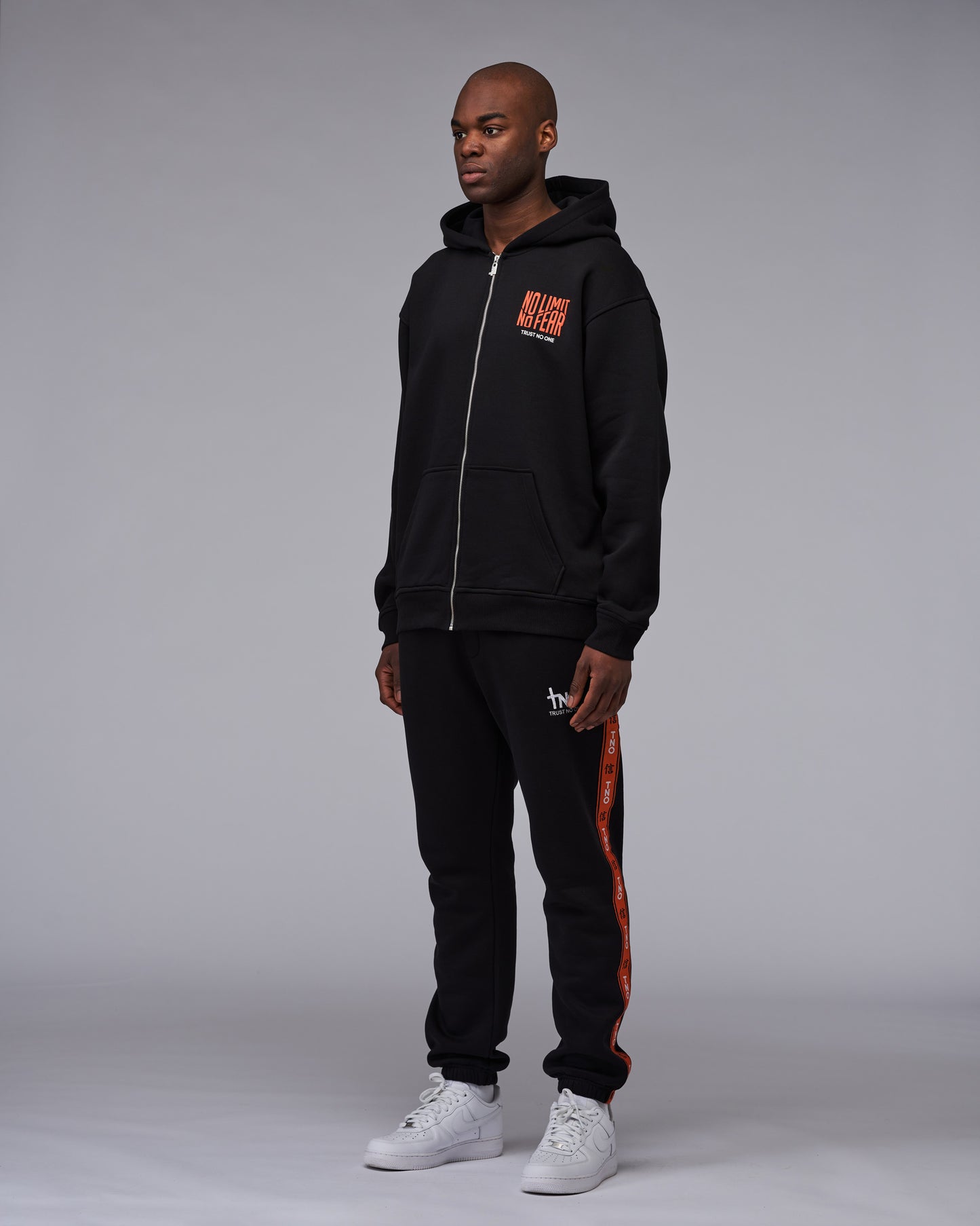 TNO No Limit No Fear Zip-Hoodie | black