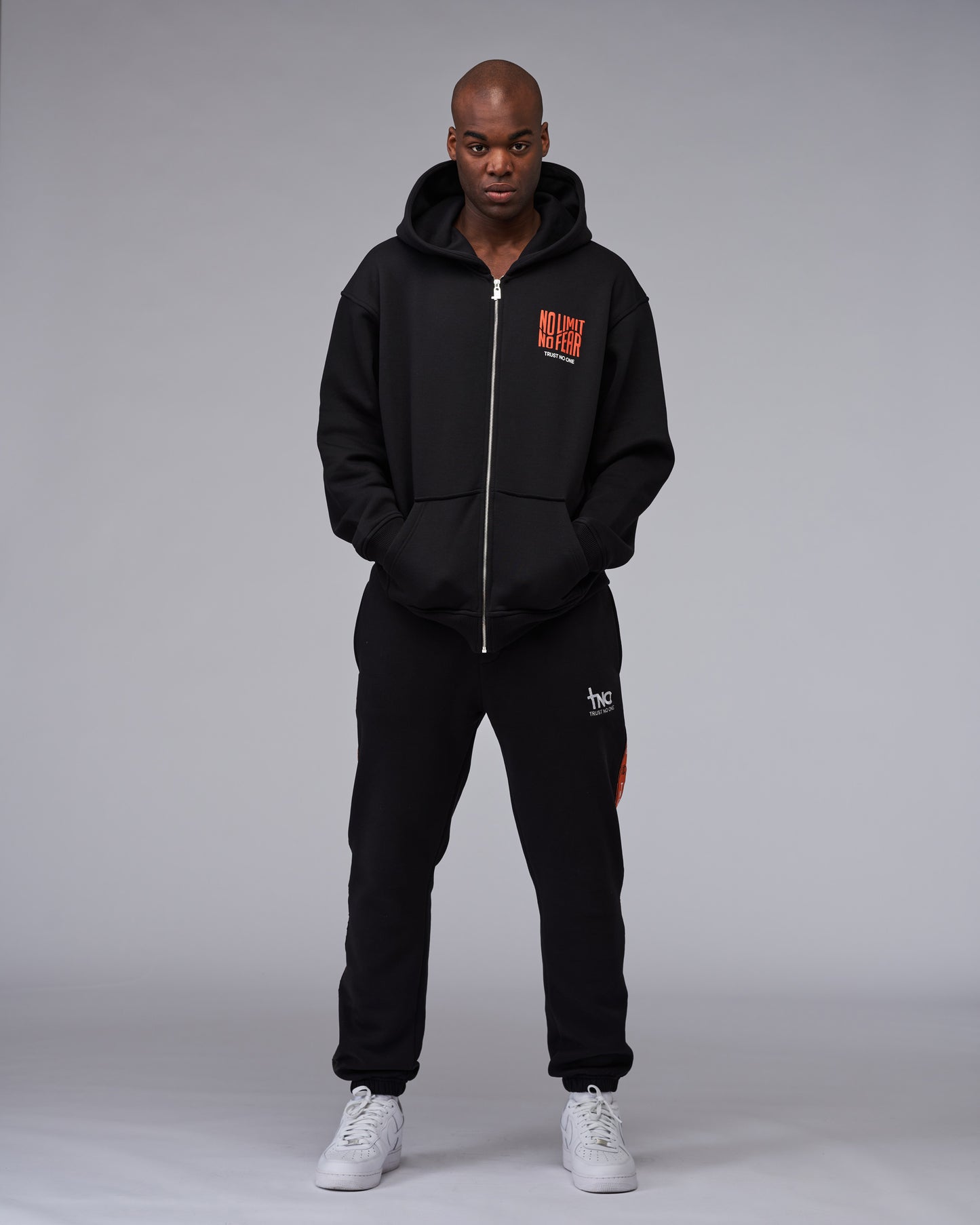TNO No Limit No Fear Zip-Hoodie | black